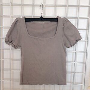 Brandy Melville mauve square neck puff sleeve top